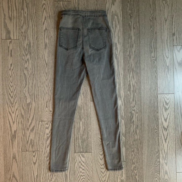 Pretty Little Thing Denim Jeans💕💕 - Picture 2 of 5